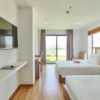 Three Connecting Rooms with Terrace