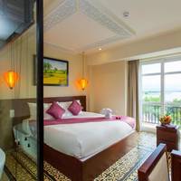 Deluxe Room with City View