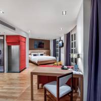 Deluxe Queen Room with Sofa Bed