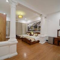 Triple Room with City View