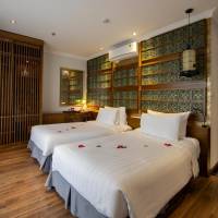 Deluxe Double or Twin Room with City View