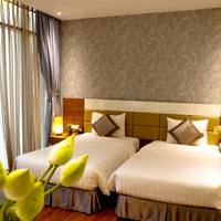 Twin Room with Bath