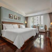 Triple Room with City View