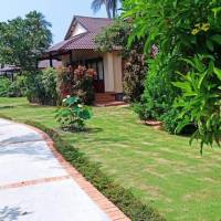Bungalow Double with Garden View