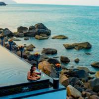 Two-Bedroom Royal Residence By The Sea