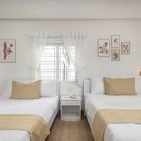 Triple Room with City View