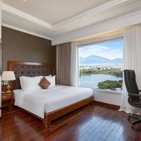King Room with Lake View