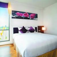 Deluxe Double Room with River View