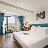 Premium Double Room with Bath - Free Breakfast and Welcome Drink