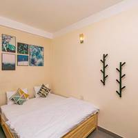 Deluxe Room (2 Adults + 1 Child)
