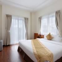 Deluxe Double with Balcony Mountain View