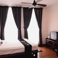 Twin Room with City View