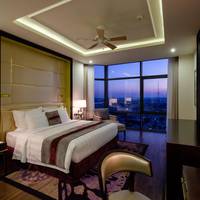 Deluxe King River View