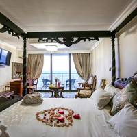 Superior Honeymoon Suite2 – 2nd Floor  