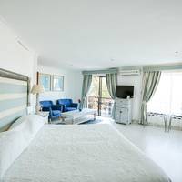 Annex First Floor Twin Suite