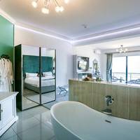 Platinum Penthouse Superior Suite