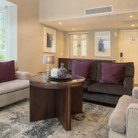 One-Bedroom Suite Single