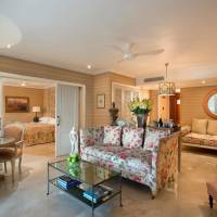 Deluxe Suite with Sea View