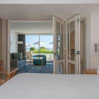 Family Room with Terrace and Sea View