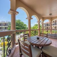 Suite with Pool View