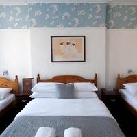 Quadruple Room with Shared Bathroom