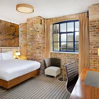 Queen Guest Room