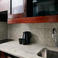One-Bedroom Suite with Kitchenette 