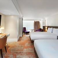 Grand Superior Queen room with two double bed