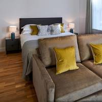 Superior One Bedroom Open Plan Apartment