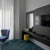 Deluxe Family Suite