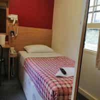 Single Room with private toilet and shower