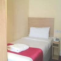Single Room with Shared Bathroom