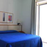 Double Room with Street View