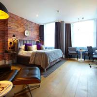 Club Deluxe Room
