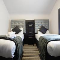 Twin Room with private Toilet and Shower