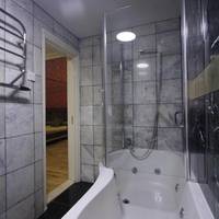 Senior Suite