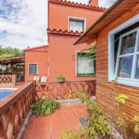 Three-Bedroom Holiday Home 