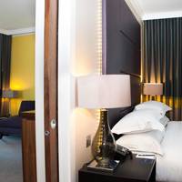 Corner Suite