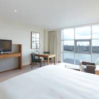 Premier River King Room