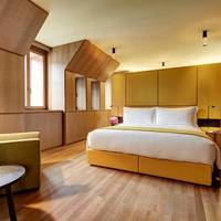 Oscar Suite