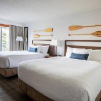 Pyramid Room - Two Queen beds