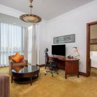 Executive Master Queen Room - Non-Smoking