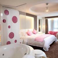 Lady's Room