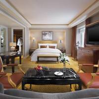 Diplomat Deluxe King Room