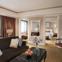 St. Regis Suite