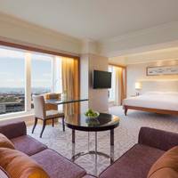 Club Deluxe Room with King Bed