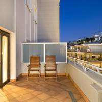 Classic Guestroom with Terrace