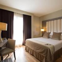 Single Room with Parking