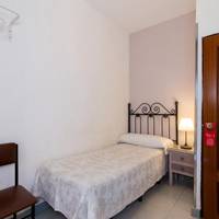 Single Room with Shared Bathroom