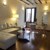 Premium Apartment with King Bed